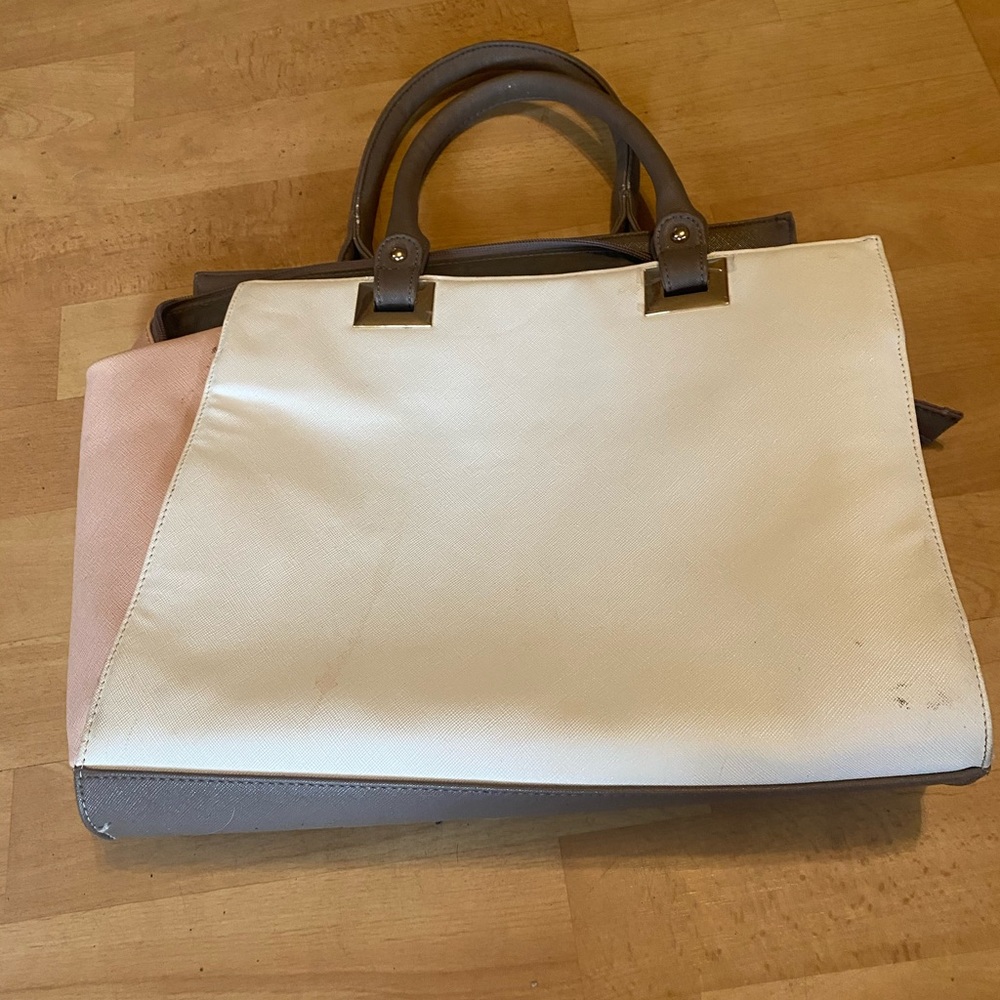Handheld purse